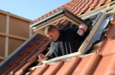 Pose de fenêtres de toit Velux à Laurenan